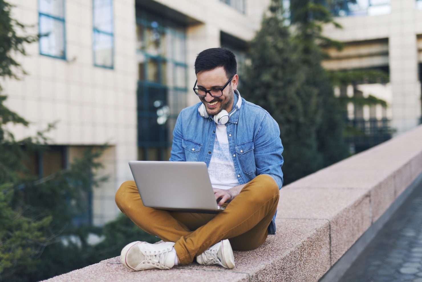 12 Questions to Ask When Hiring Remote Team Members